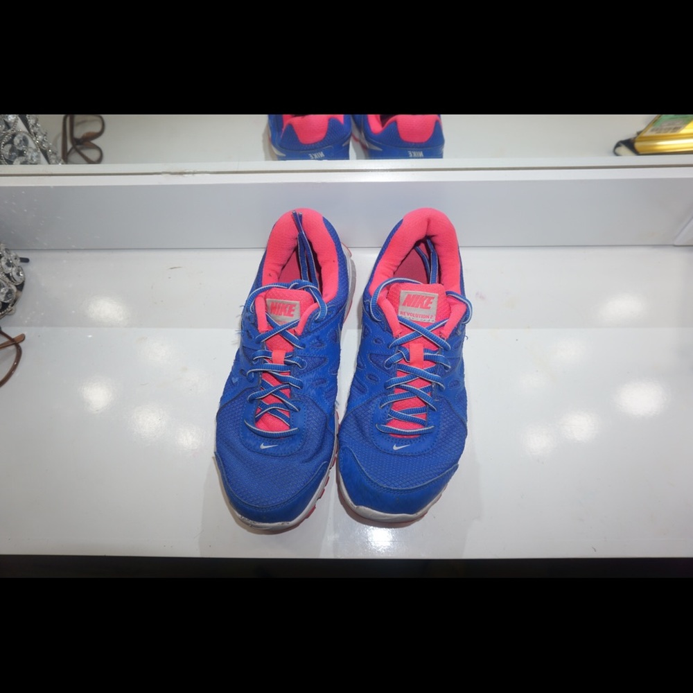 Blue Nike’s - Picture 4 of 7